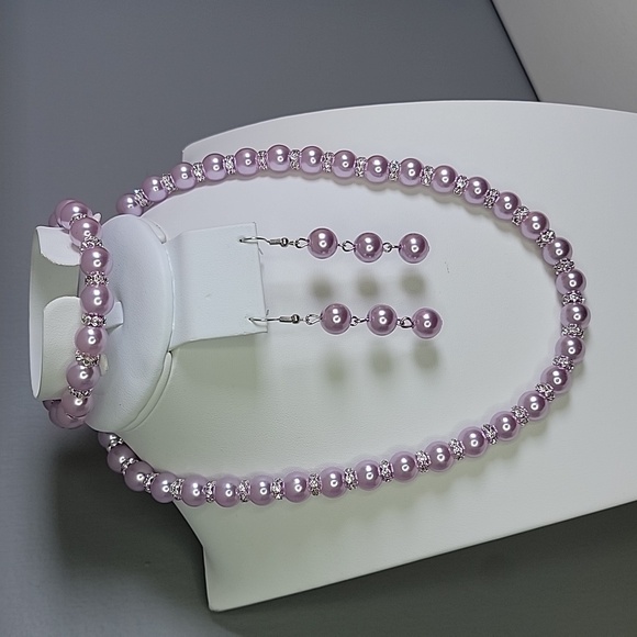 Beaded Jewelry Set Lavender Pearl Necklace Earrings Bracelet Fun Fashion - Picture 6 of 9